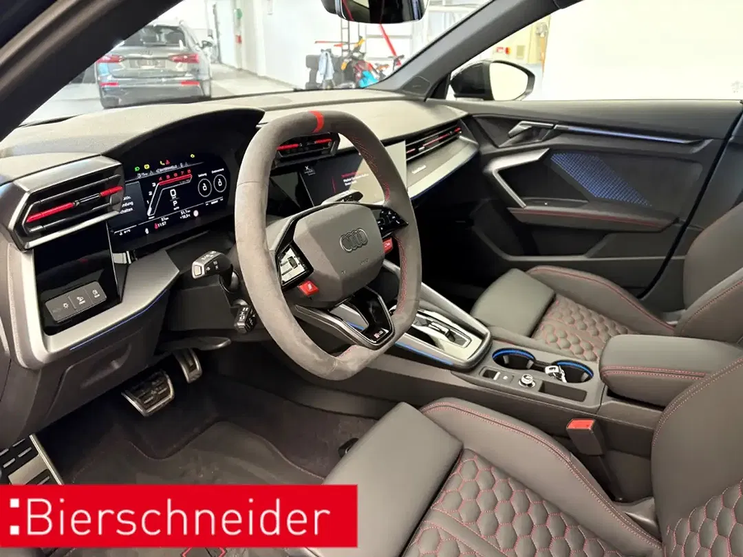 Audi RS3 - Thumbnail 9