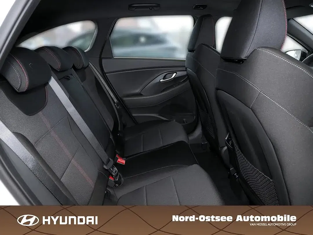 Hyundai i30 - Thumbnail 13
