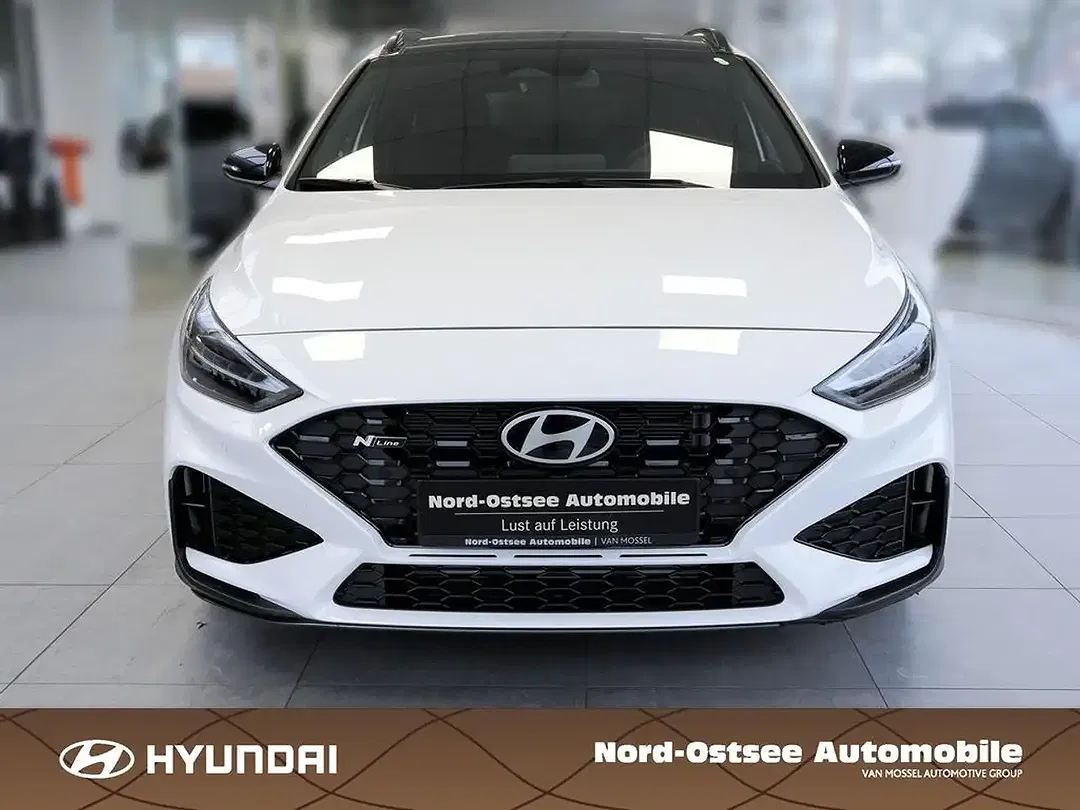 Hyundai i30 - Thumbnail 2