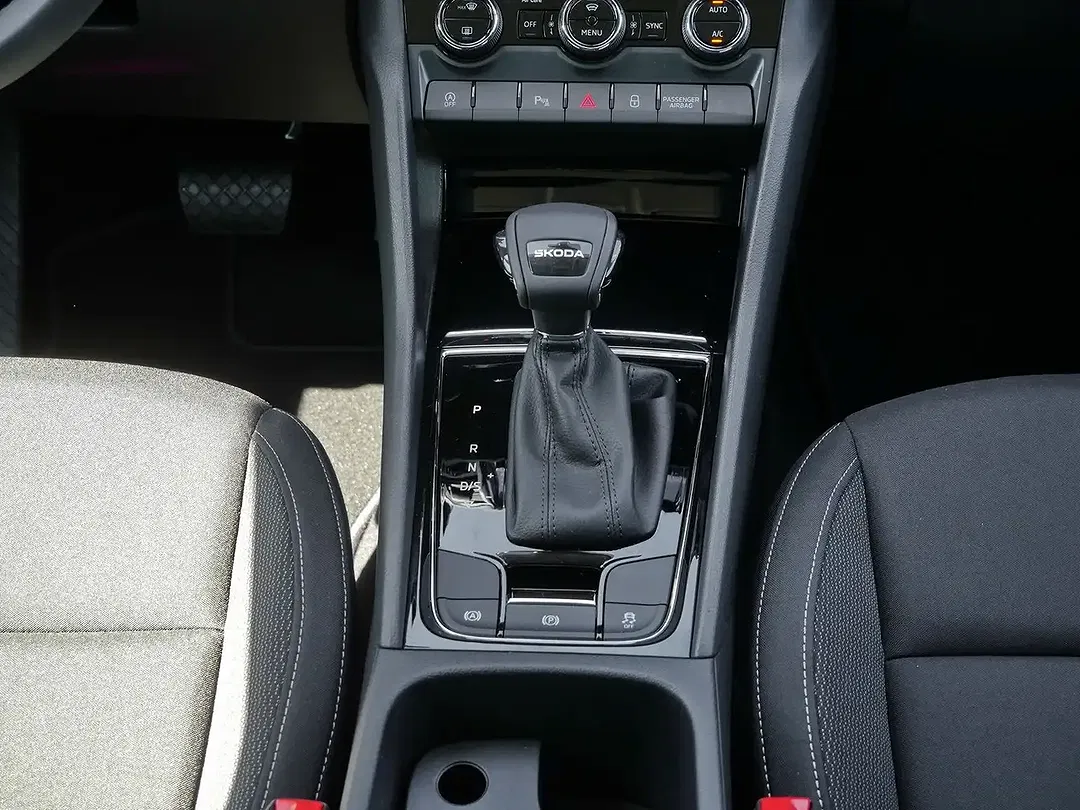 Skoda Karoq - Thumbnail 6