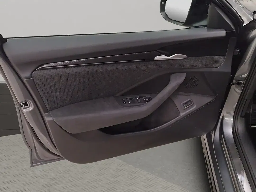 Skoda Superb - Thumbnail 9