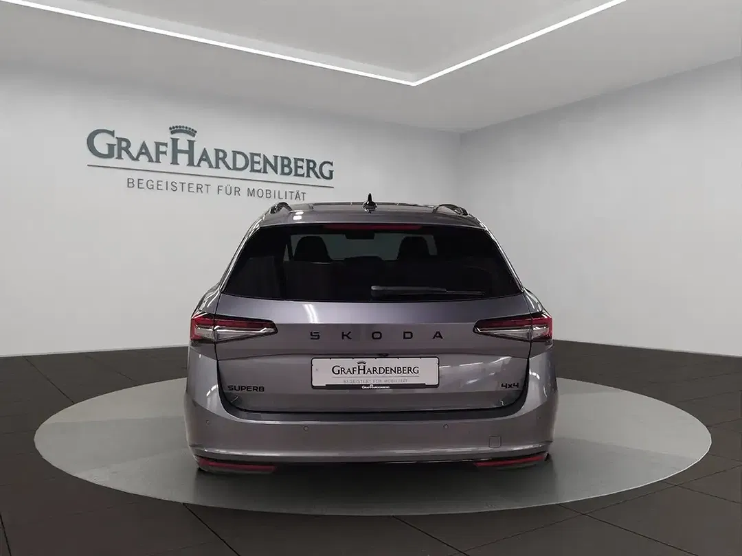 Skoda Superb - Thumbnail 4