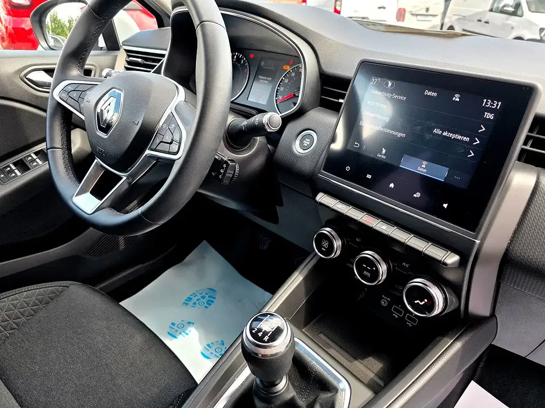 Renault Clio - Thumbnail 12