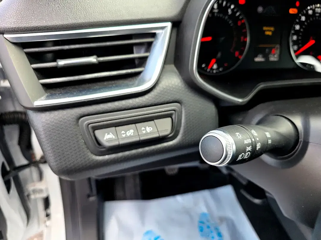 Renault Clio - Thumbnail 9