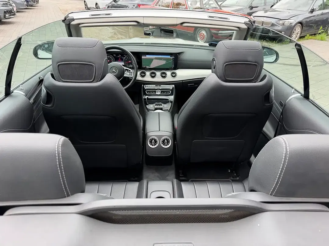 Mercedes-Benz E 200 - Thumbnail 11