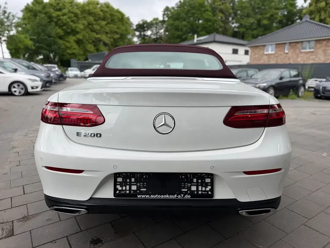 Mercedes-Benz E 200 - Thumbnail 5