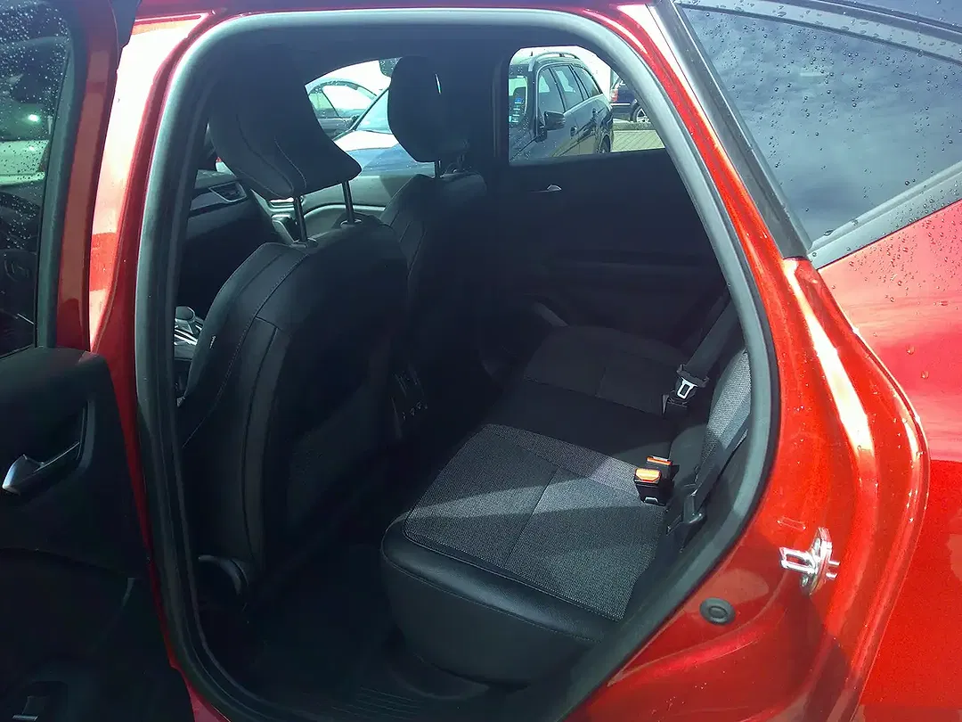 Renault Captur - Thumbnail 12