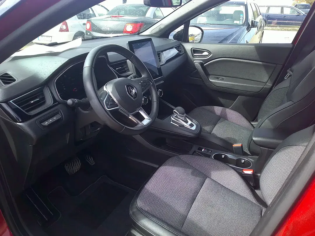 Renault Captur - Thumbnail 9