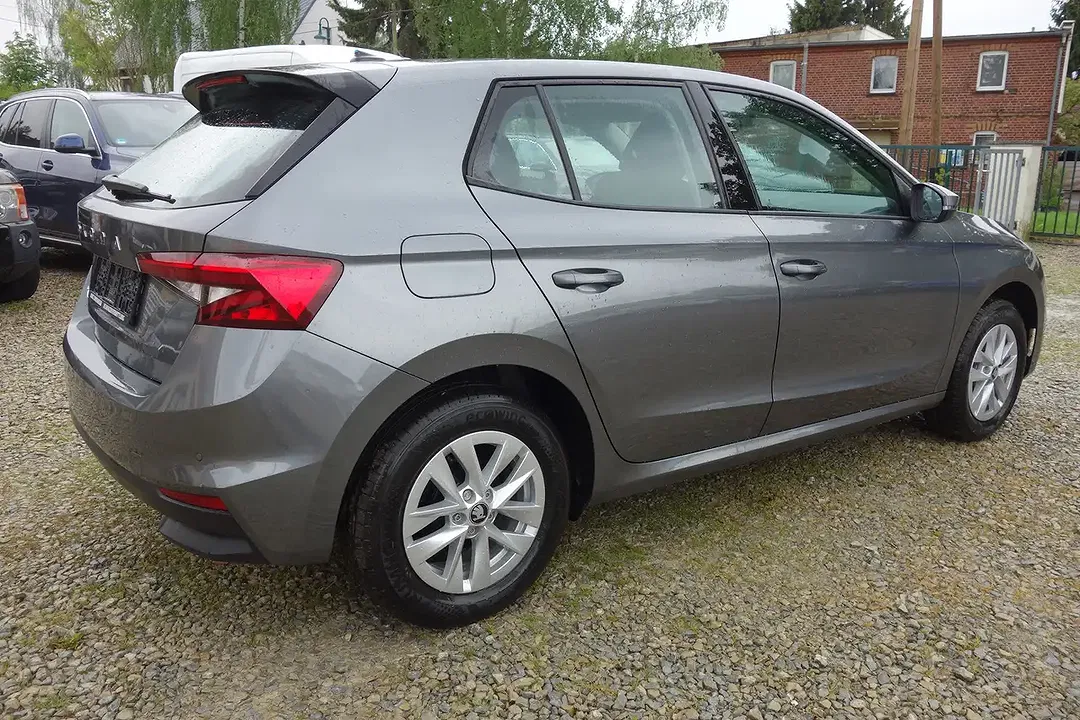 Skoda Fabia - Thumbnail 8