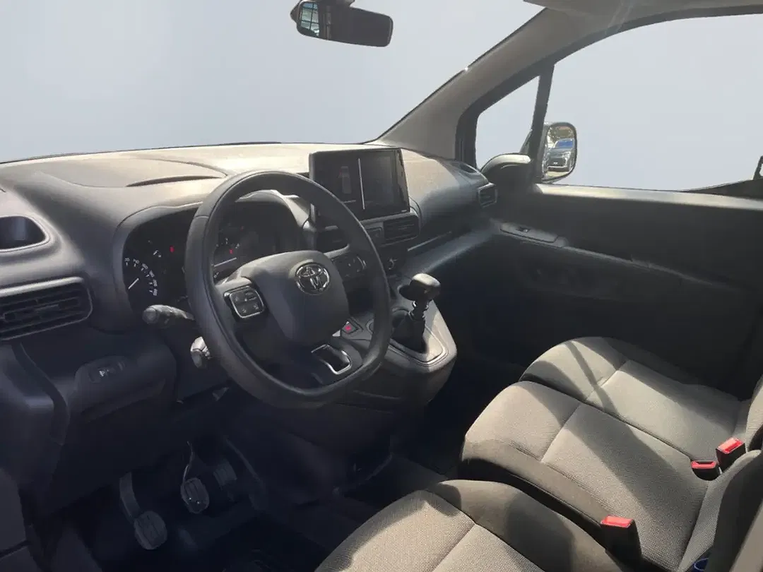 Toyota Proace City - Thumbnail 10