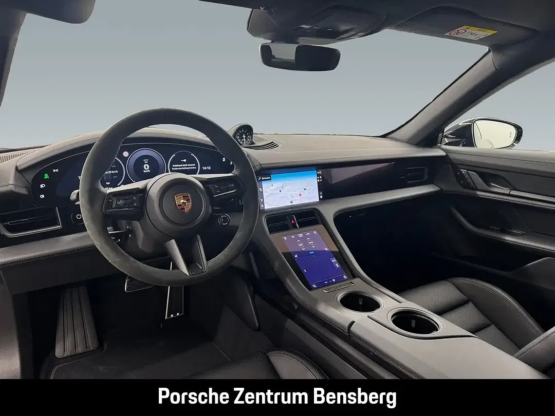 Porsche Taycan - Thumbnail 14