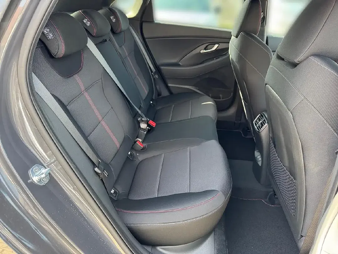 Hyundai i30 - Thumbnail 13