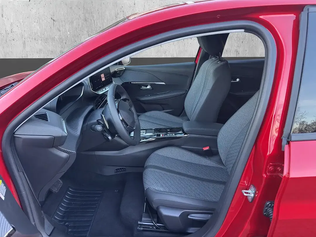 Peugeot 208 - Thumbnail 9