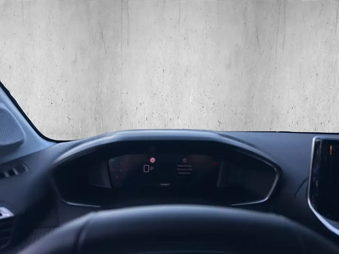 Peugeot 208 - Thumbnail 11