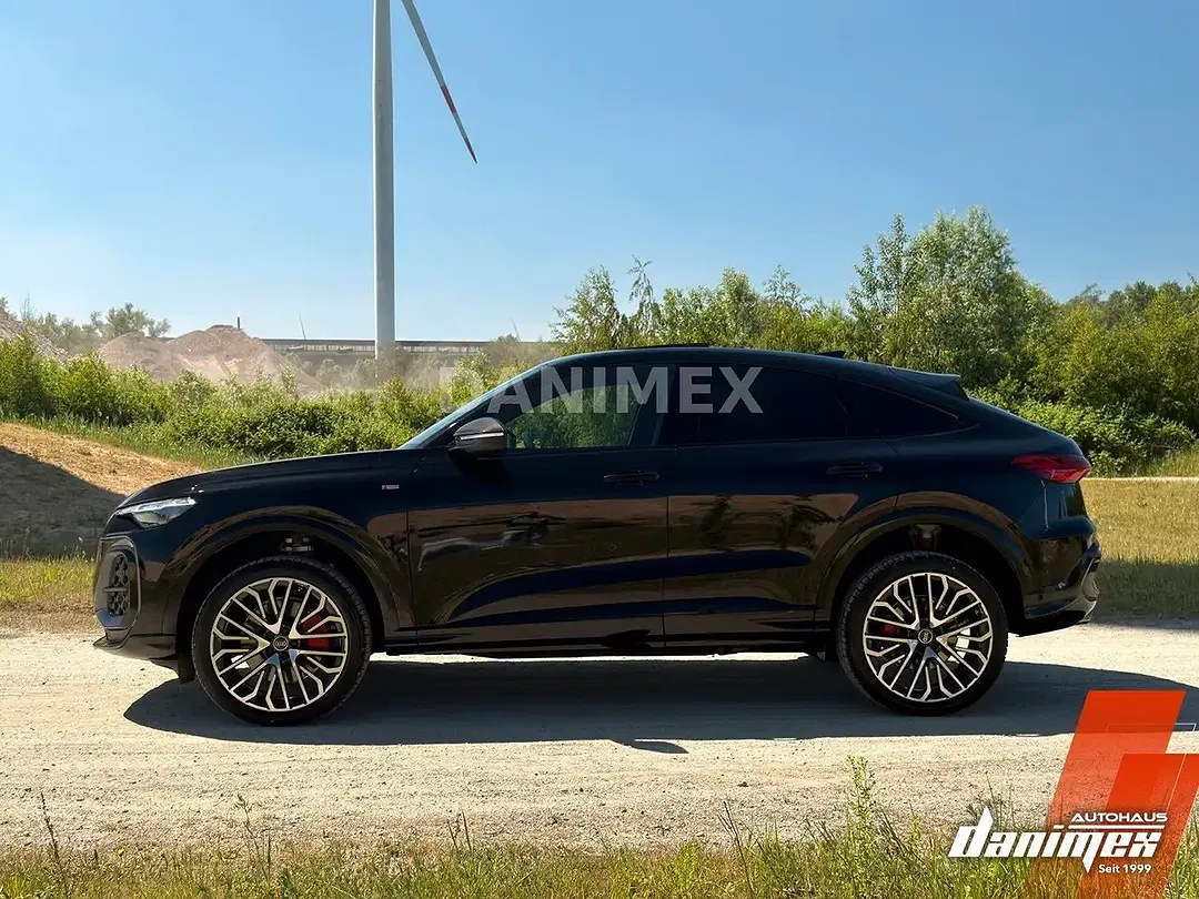 Audi Q5 - Thumbnail 4