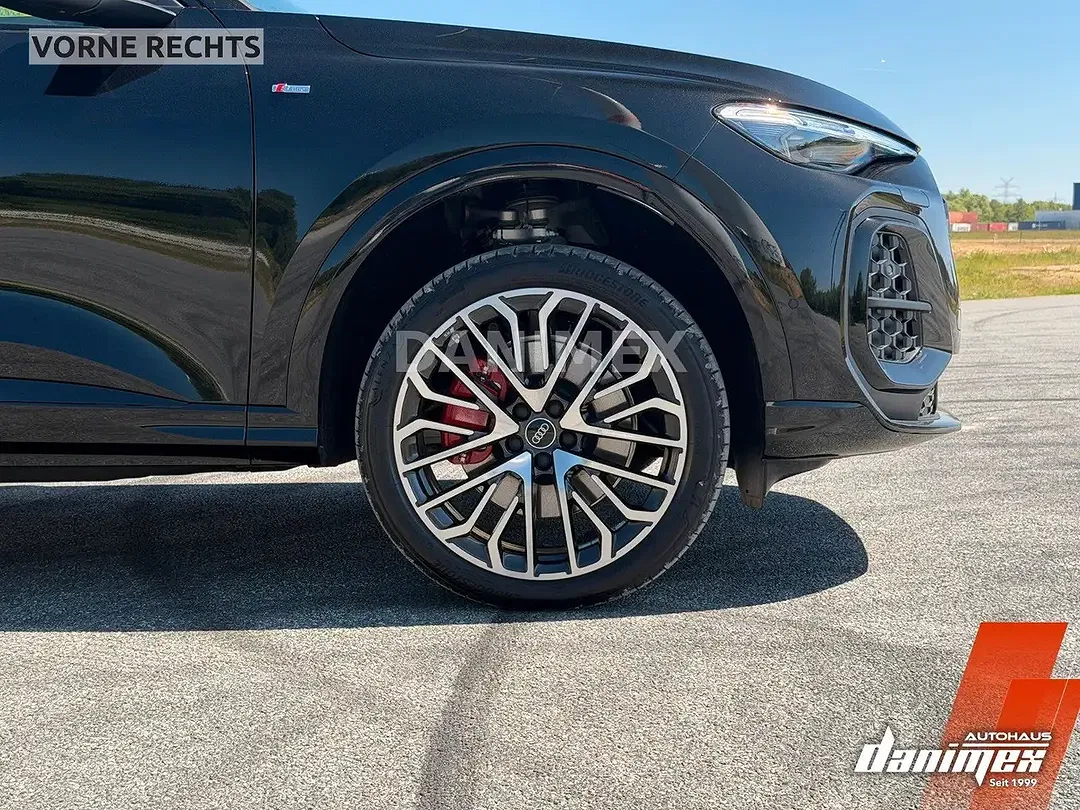 Audi Q5 - Thumbnail 9