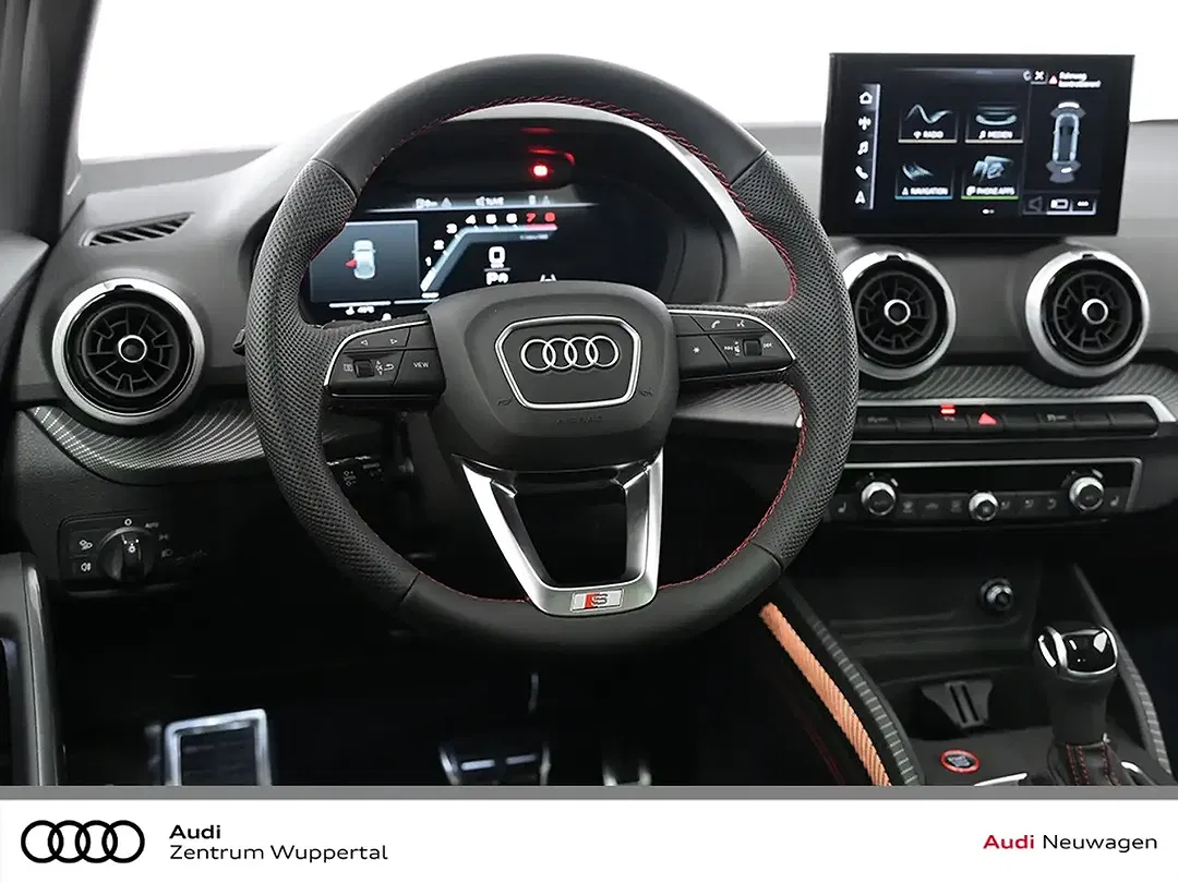 Audi SQ2 - Thumbnail 15