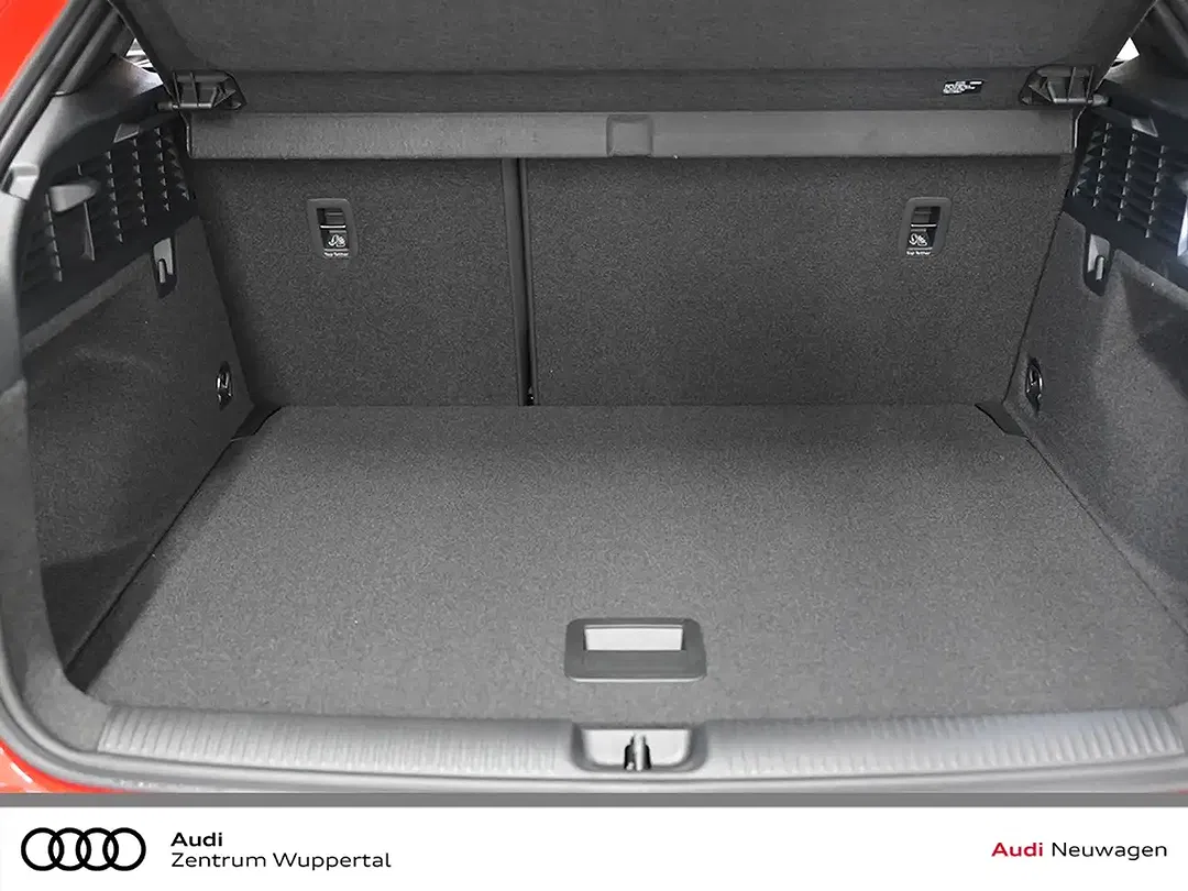 Audi SQ2 - Thumbnail 9