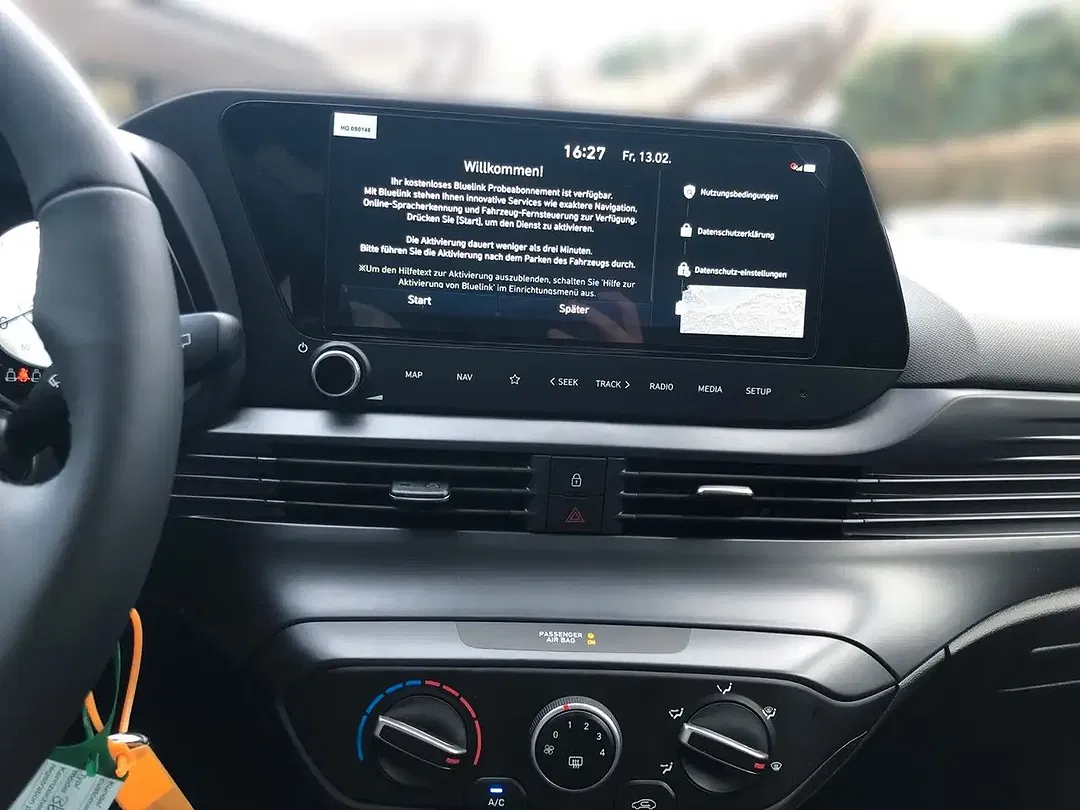 Hyundai i20 - Thumbnail 9