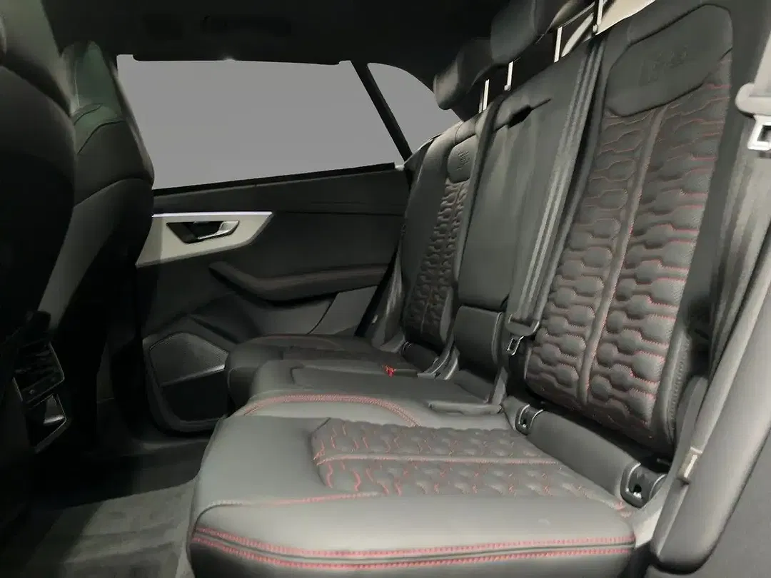 Audi RS Q8 - Thumbnail 6