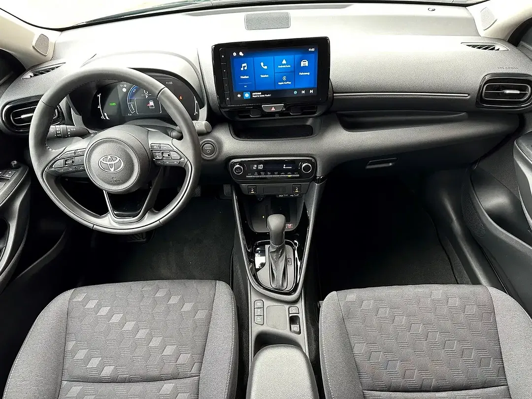 Toyota Yaris - Thumbnail 13