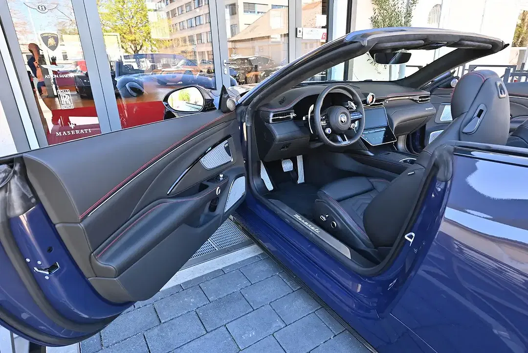Maserati GranCabrio - Thumbnail 12