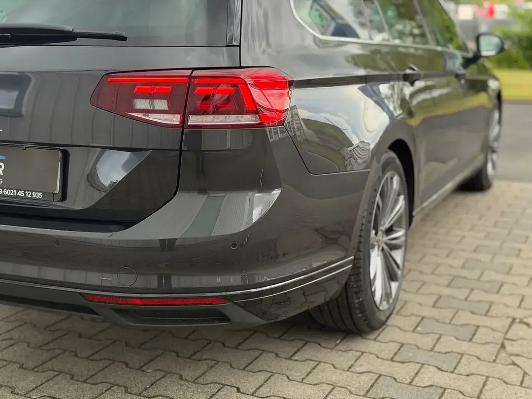 Volkswagen Passat Variant - Thumbnail 10