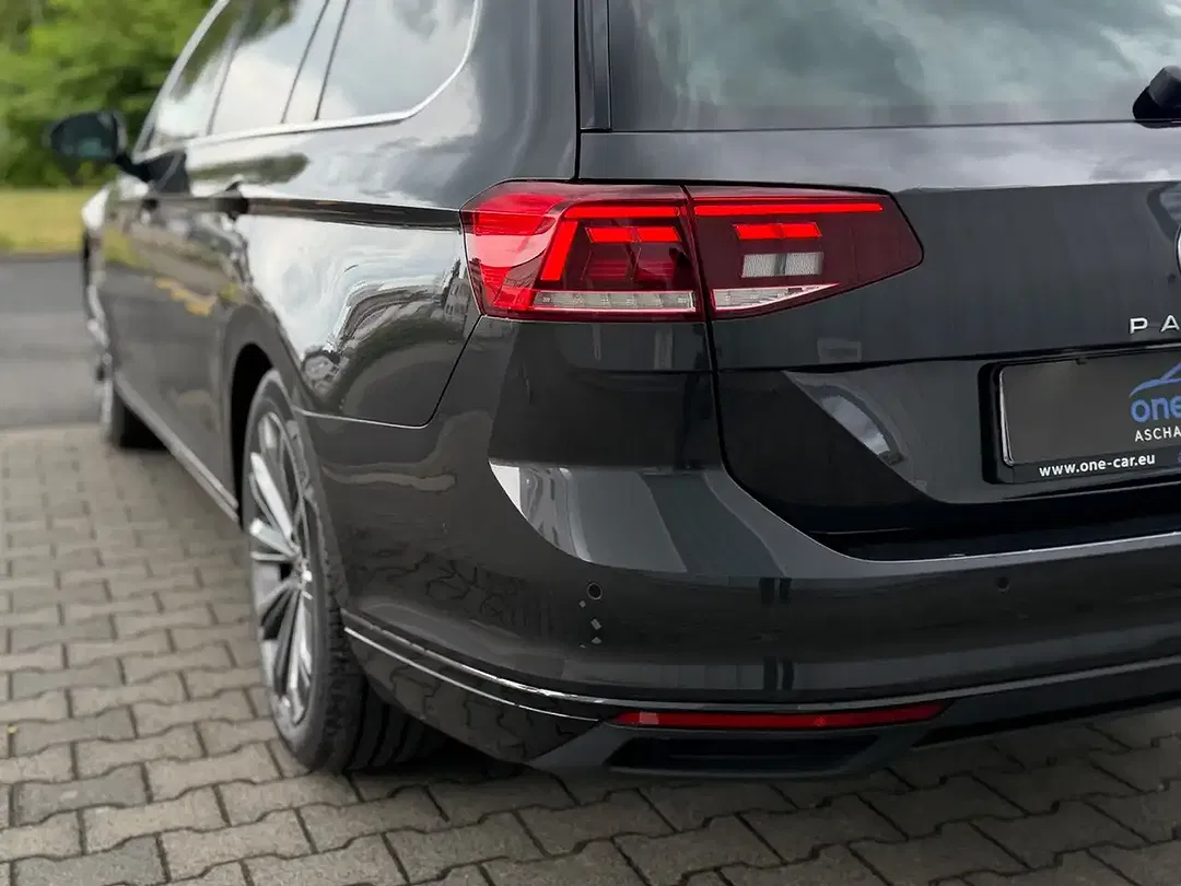 Volkswagen Passat Variant - Thumbnail 13