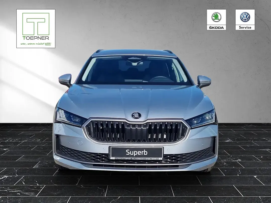 Skoda Superb - Thumbnail 1