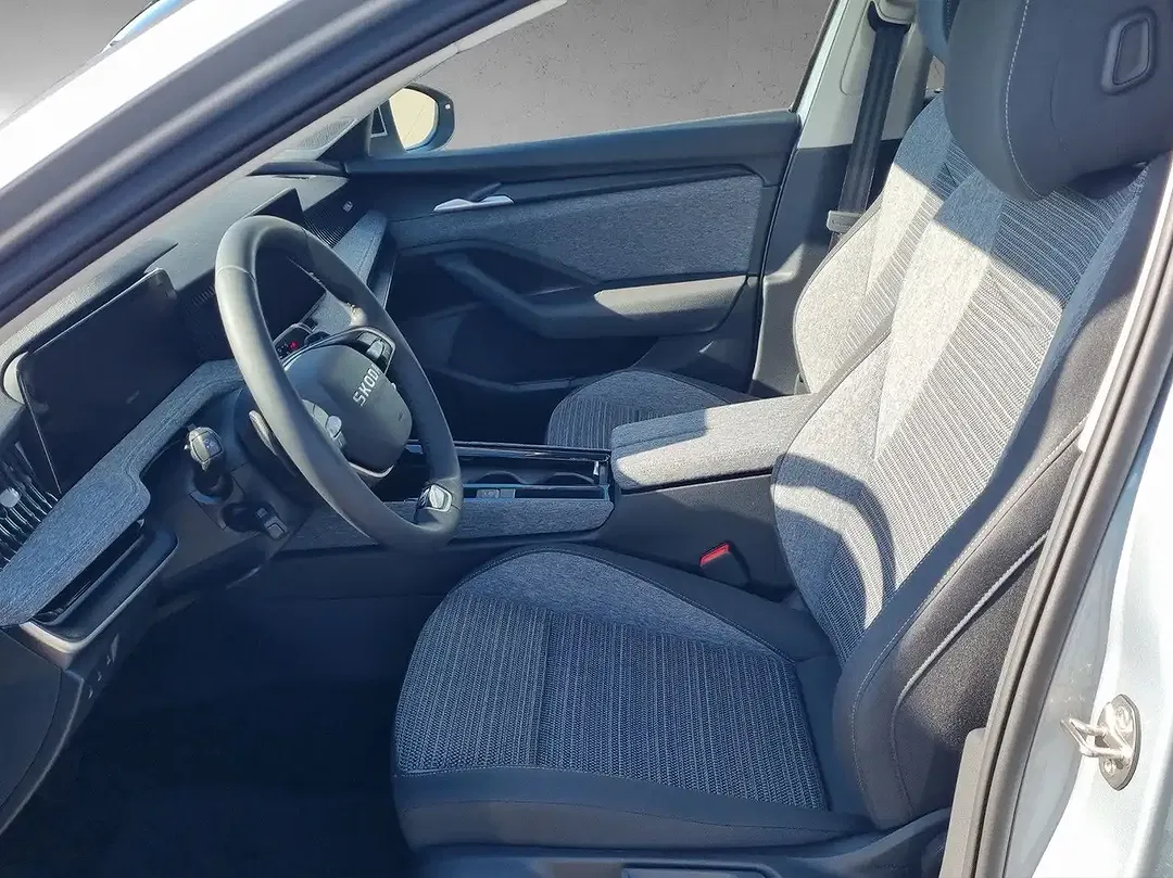 Skoda Superb - Thumbnail 9