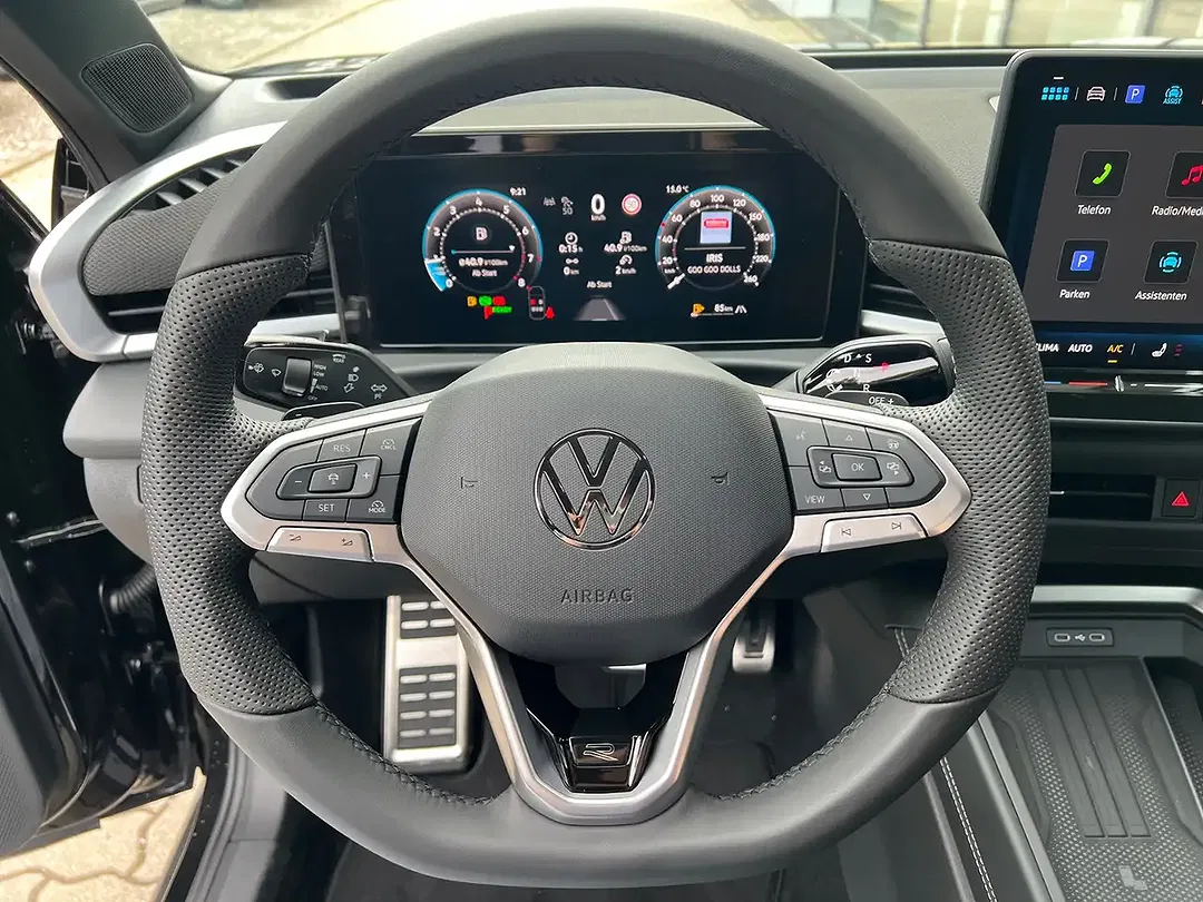 Volkswagen T-Roc - Thumbnail 9