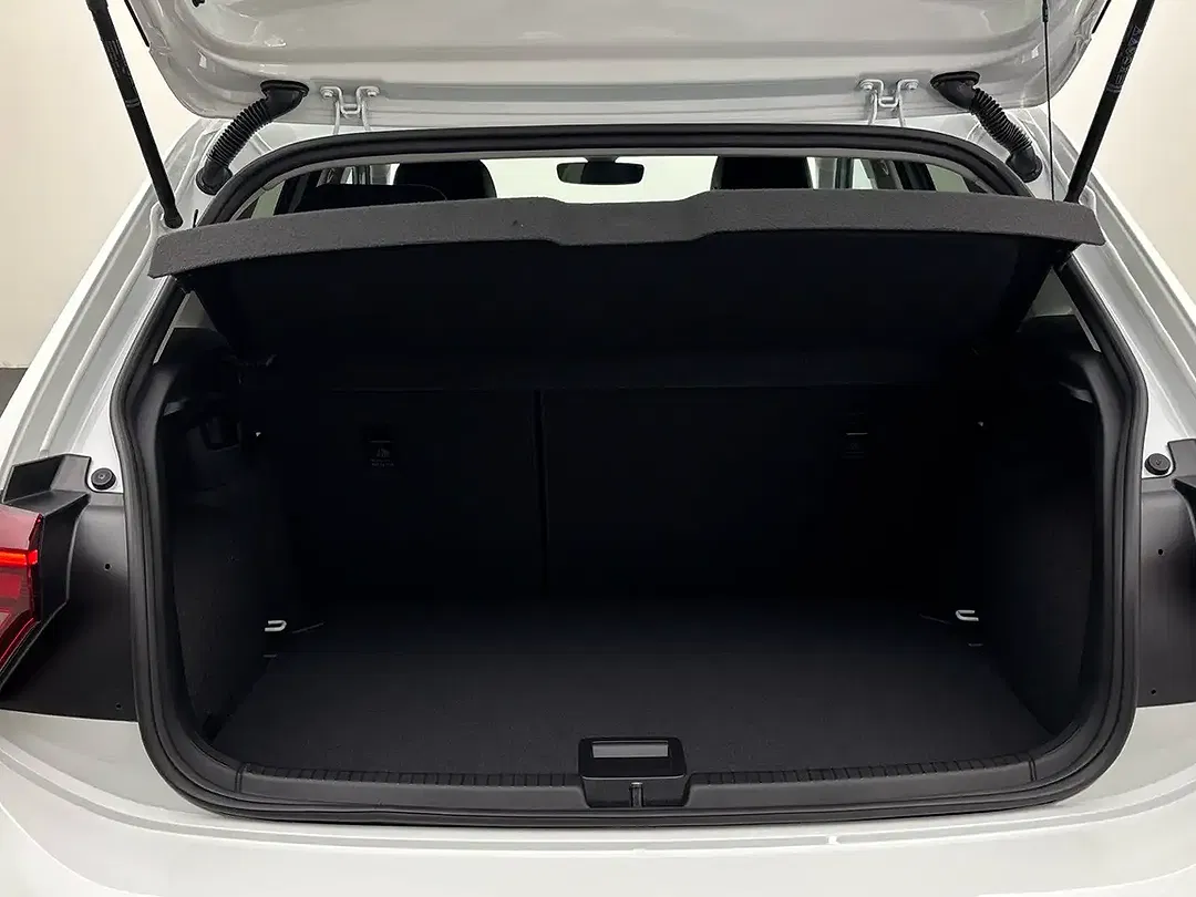 Volkswagen Polo - Thumbnail 13