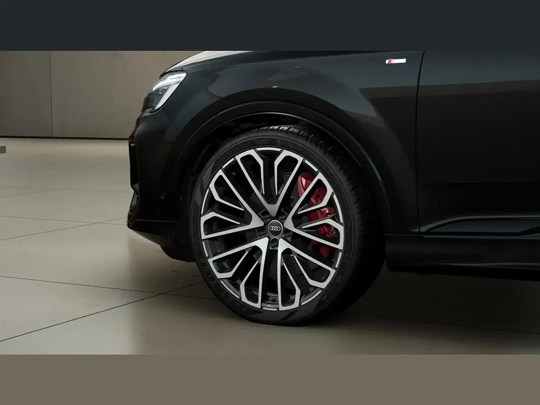 Audi Q7 - Thumbnail 6