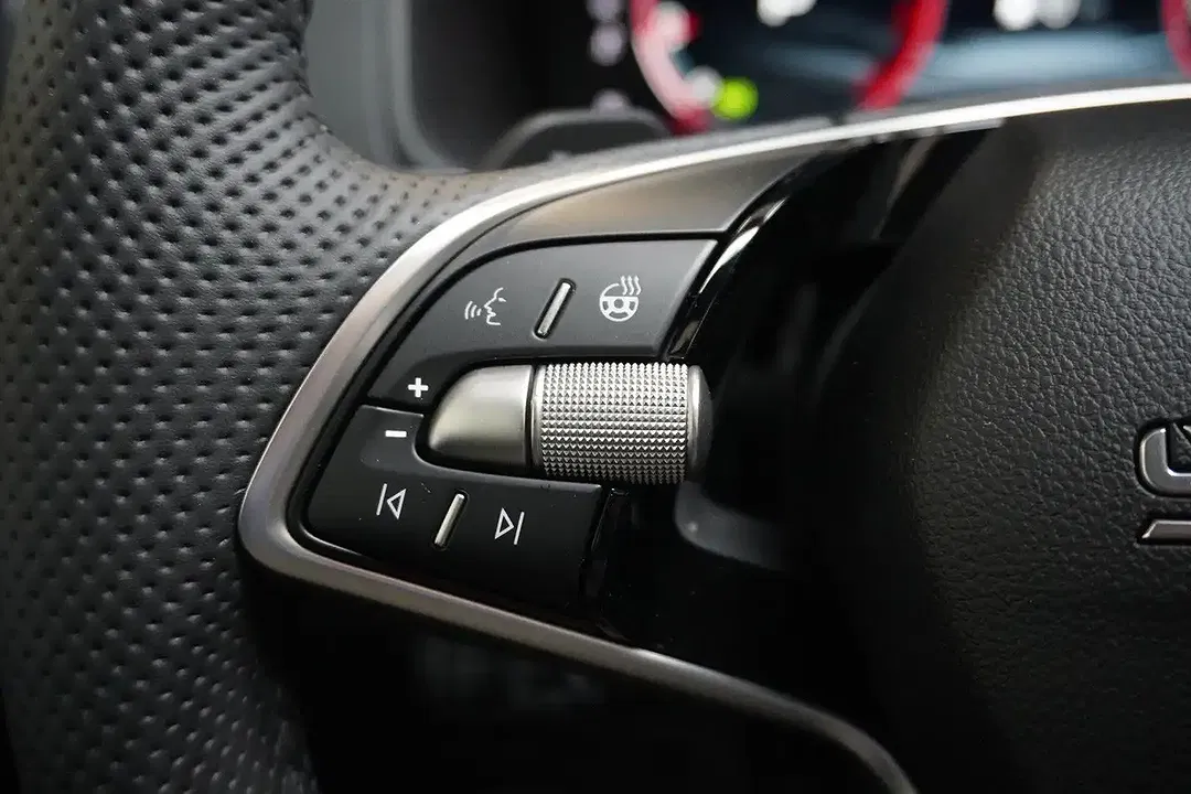 Skoda Karoq - Thumbnail 12