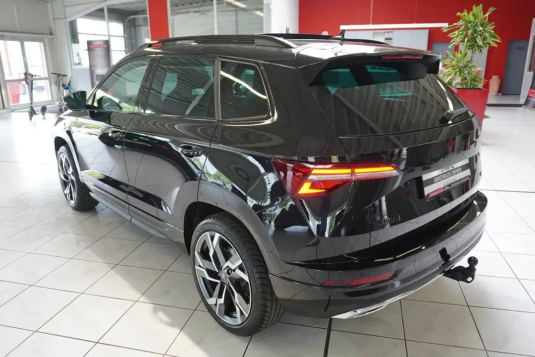 Skoda Karoq - Thumbnail 4