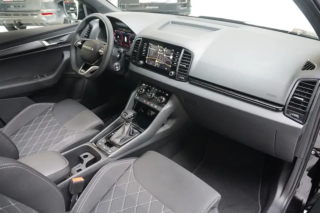 Skoda Karoq - Thumbnail 9