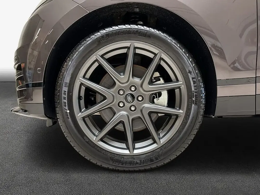 Land Rover Range Rover Velar - Thumbnail 10