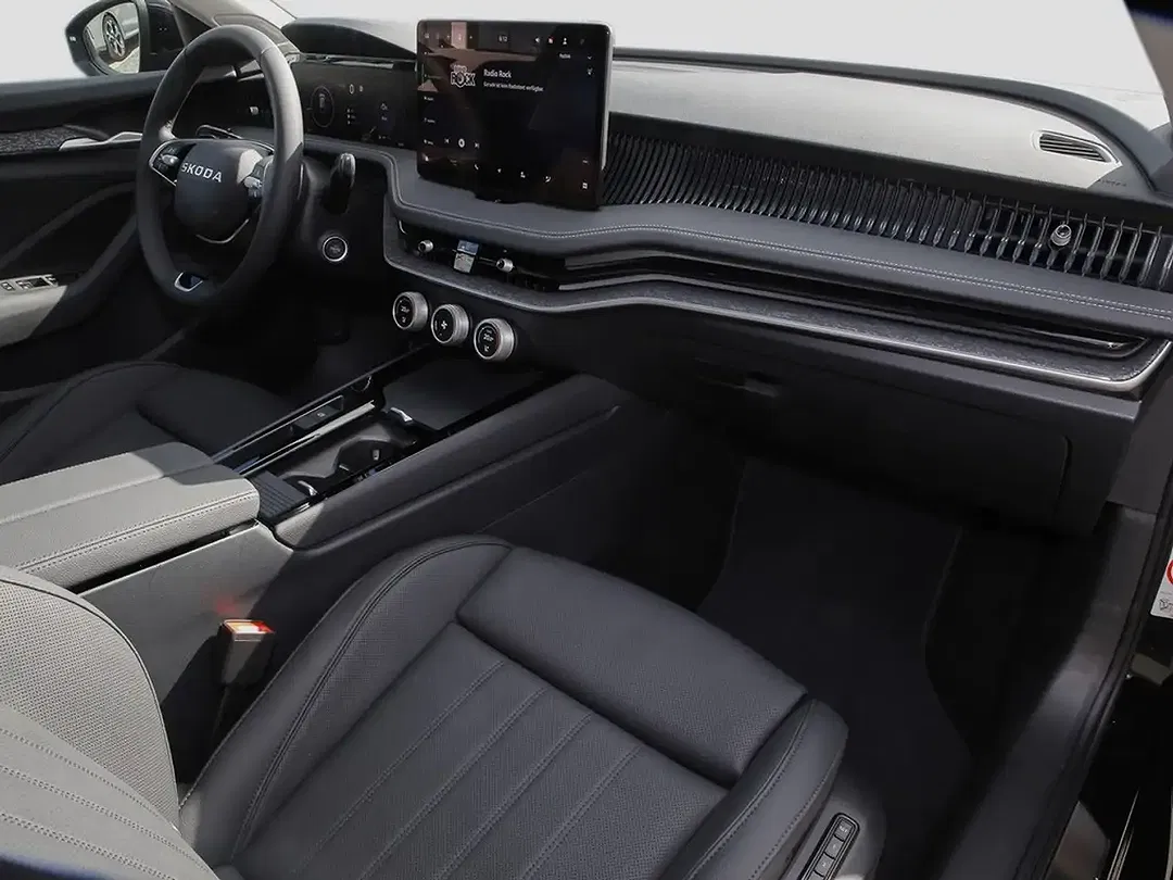 Skoda Superb - Thumbnail 8