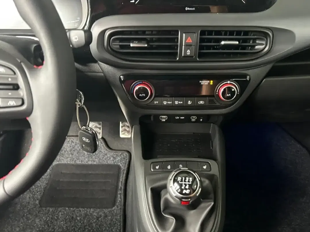 Hyundai i10 - Thumbnail 11