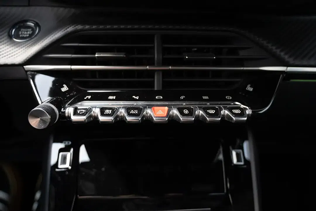 Peugeot 2008 - Thumbnail 9