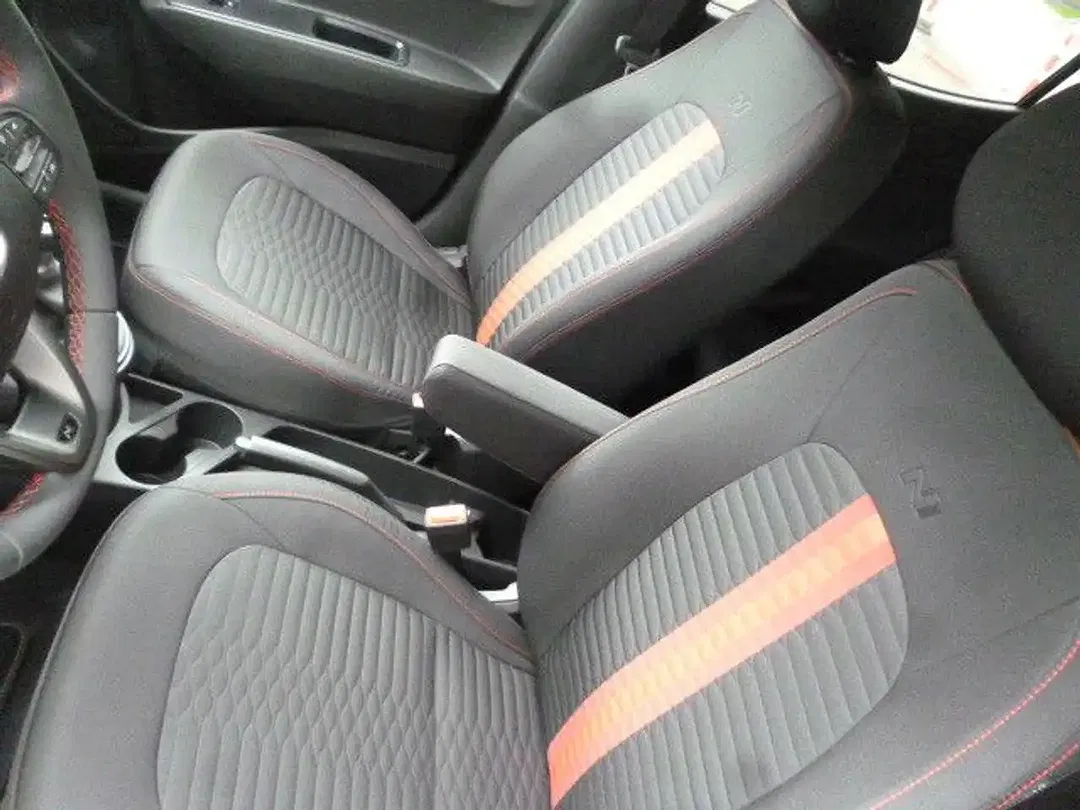 Hyundai i10 - Thumbnail 16