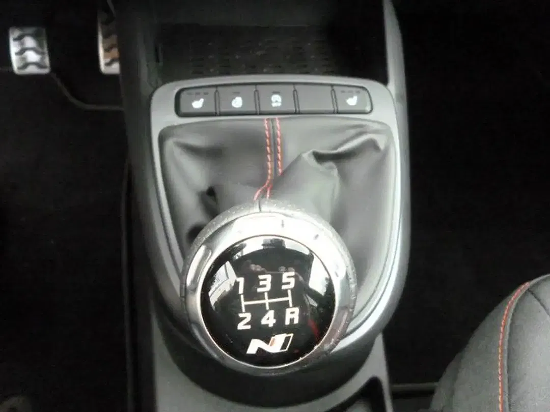 Hyundai i10 - Thumbnail 17