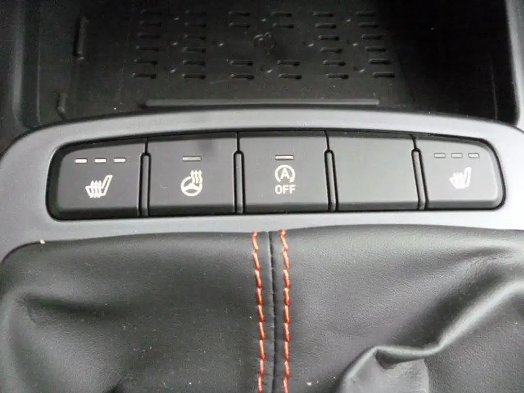 Hyundai i10 - Thumbnail 18