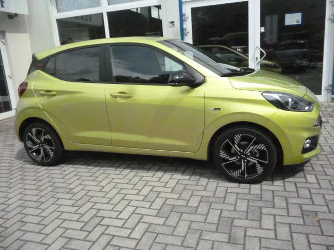 Hyundai i10 - Thumbnail 2