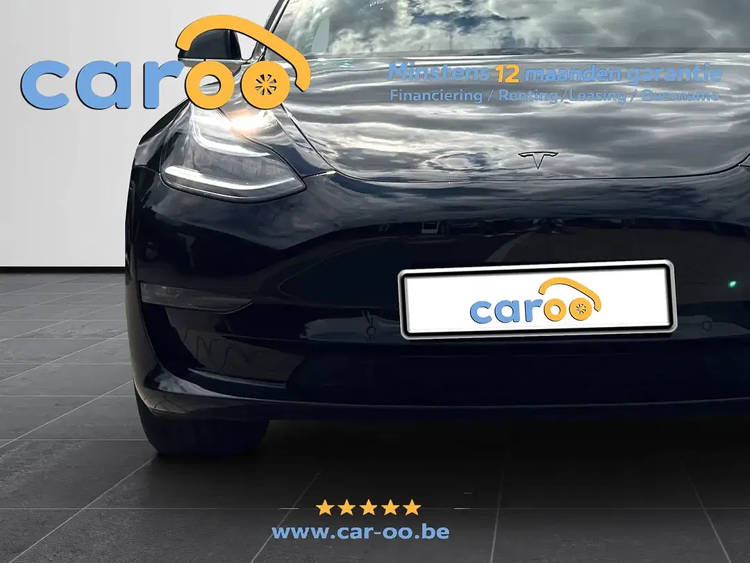 Tesla Model 3 - Thumbnail 13