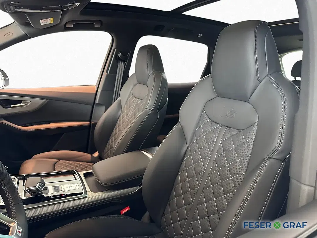 Audi Q7 - Thumbnail 10