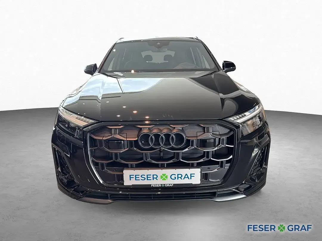 Audi Q7 - Thumbnail 2