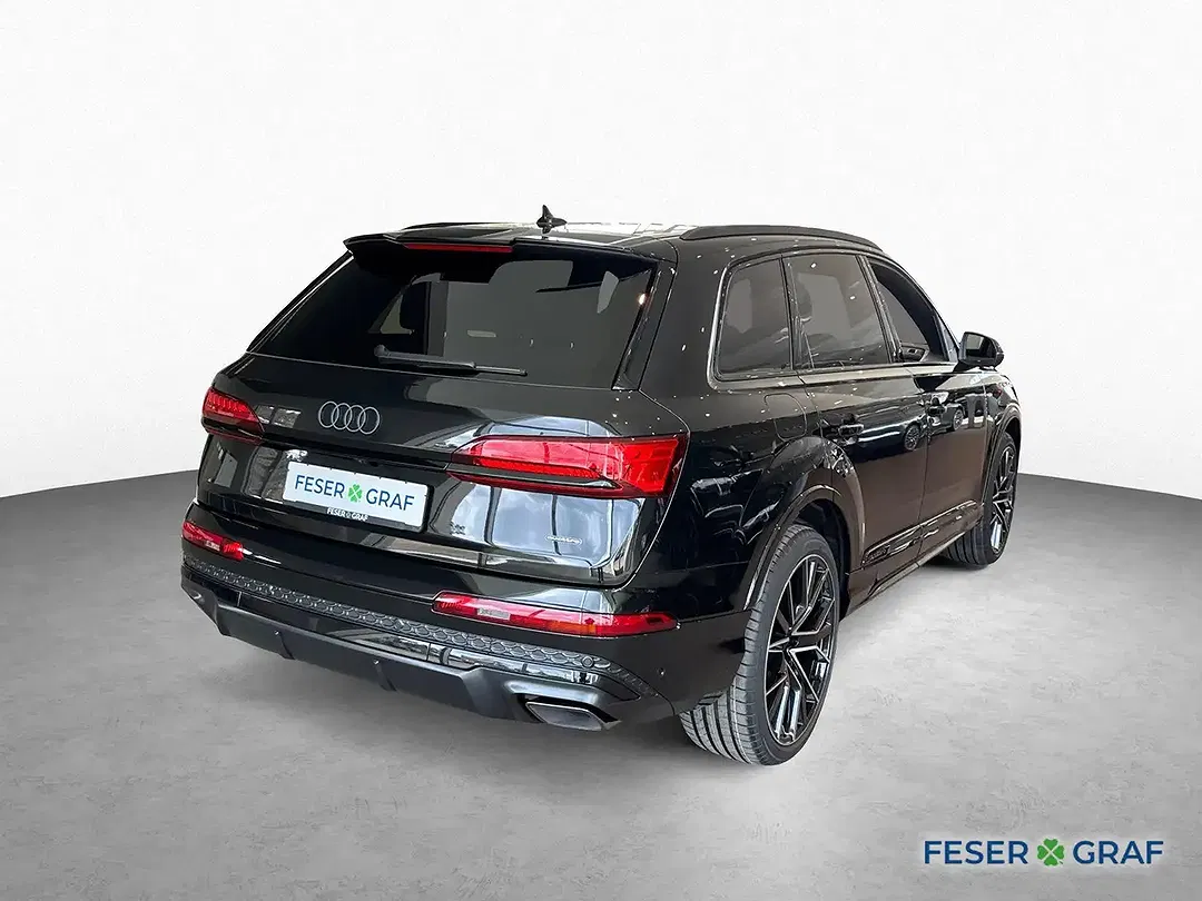 Audi Q7 - Thumbnail 5