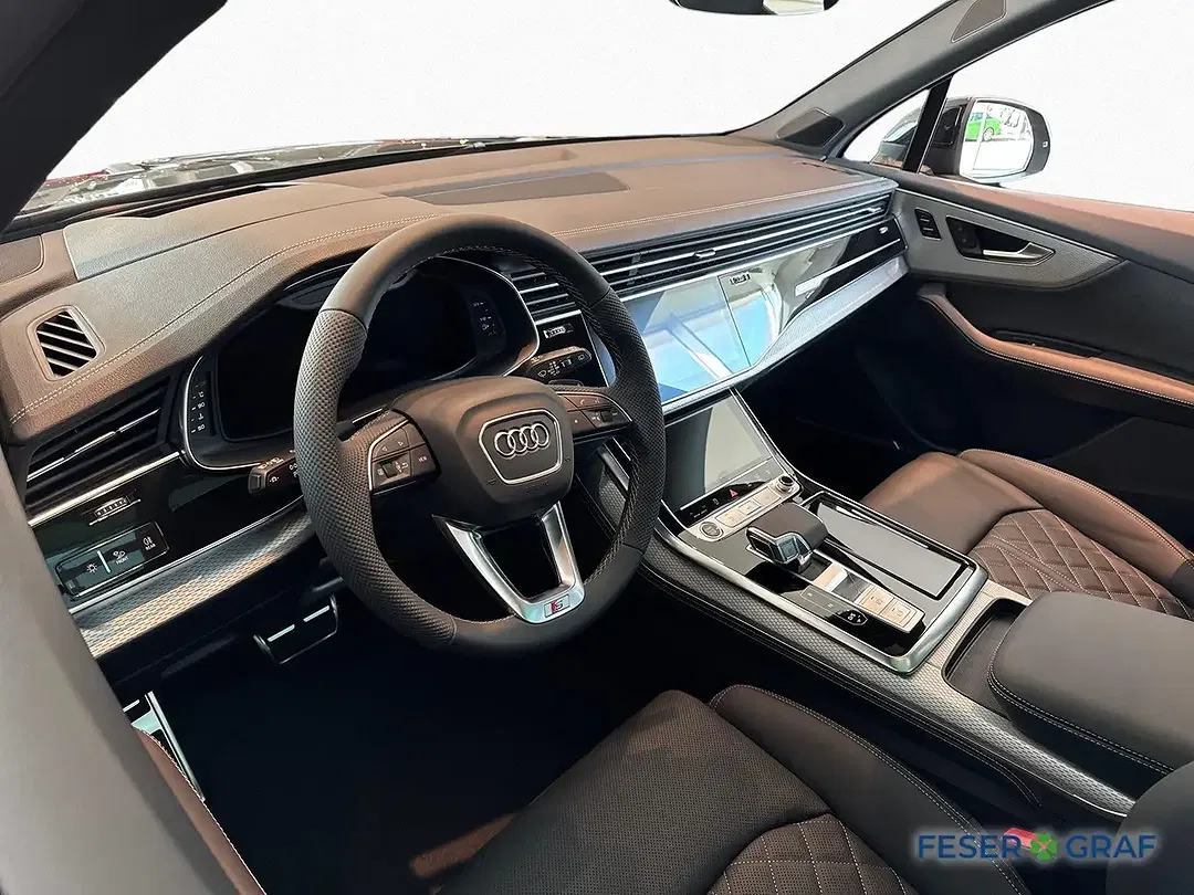 Audi Q7 - Thumbnail 8