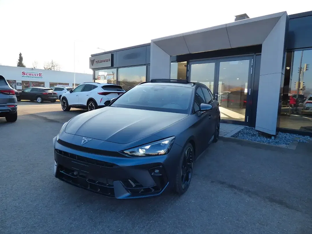 CUPRA Leon - Thumbnail 1